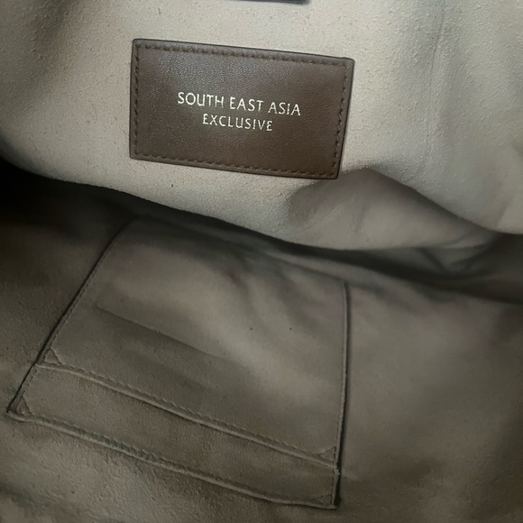 Gucci Tote Bag - Picture 6 of 15